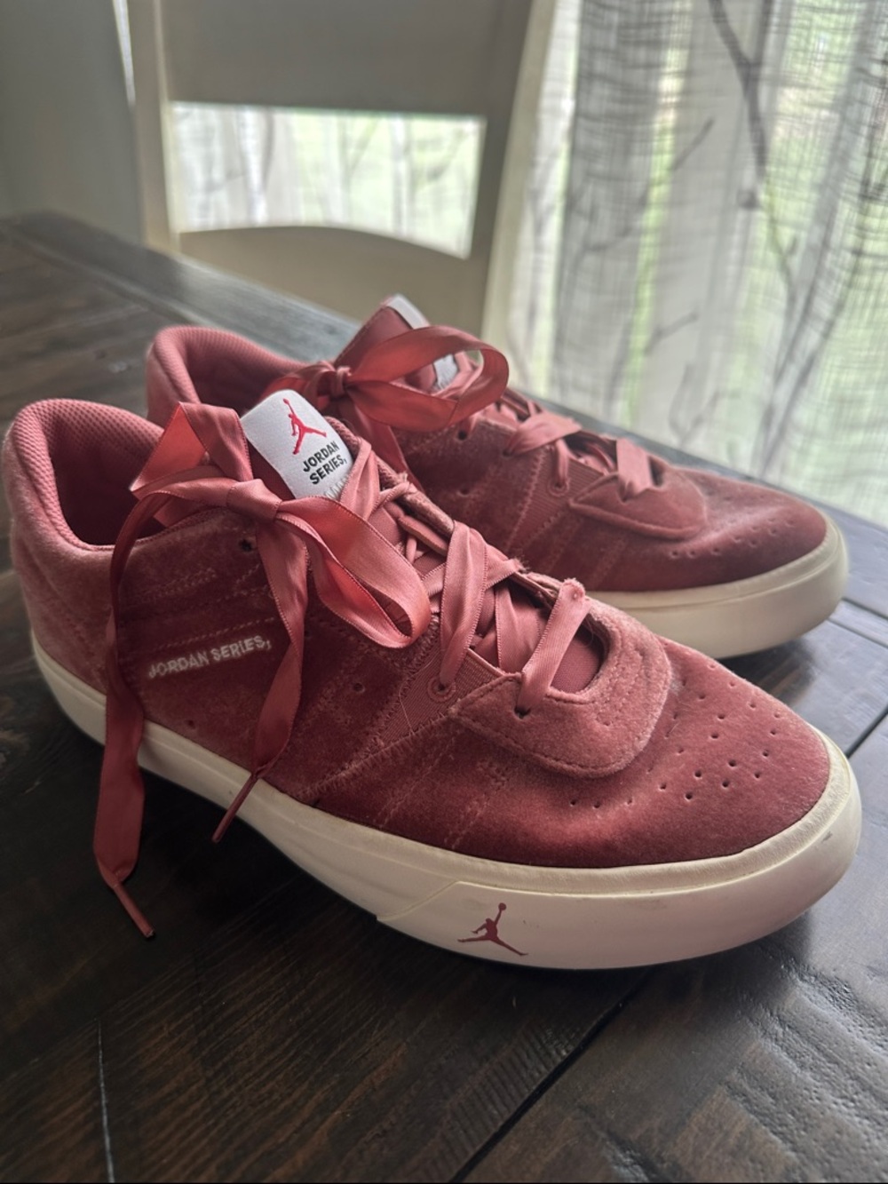 Jordan Series Low-Top Suede Sneakers in Dusty Rose